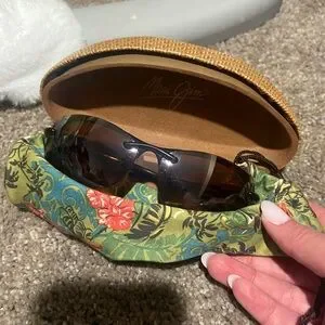 Maui Jim | Accessories | Maui Jim Womens Stylish Sunglasses 